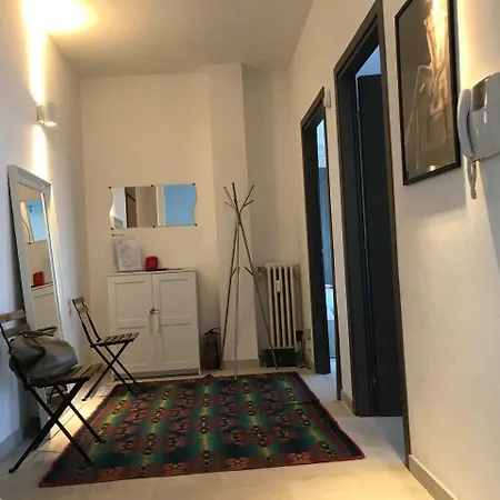 Apartament Kibilu - Viale Misurata Mediolan