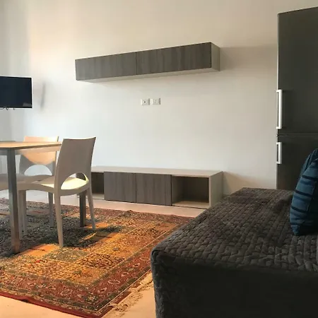 Kibilu - Viale Misurata Apartament